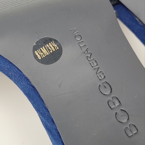 BCBG | Women's Malabo Blue Colorblock Suede Heels (Size 8.5) - Picture 10 of 14